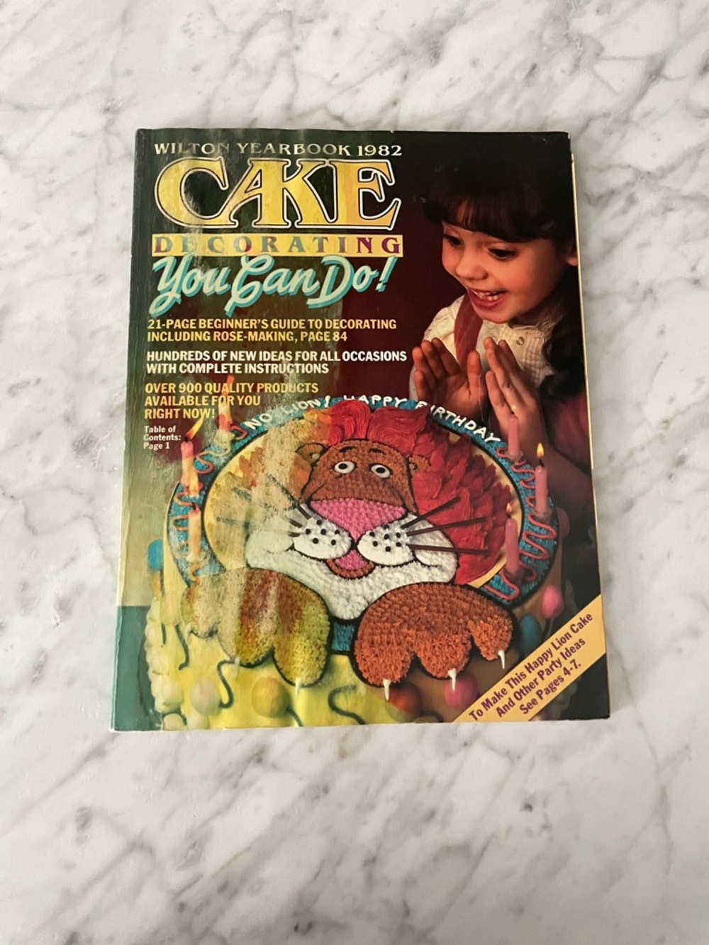 VINTAGE | Wilton Cake Decorating Yearbook 1982